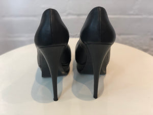 YVES SAINT LAURENT PUMPS  38EU  8US